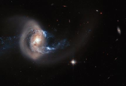 Hubble_image_of_NGC_7714_large