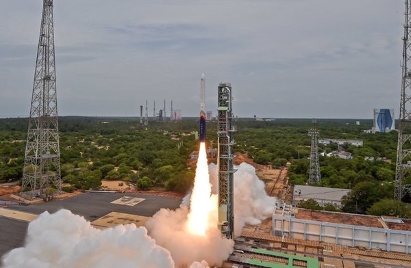 Vikram-1 com sucesso no seu primeiro lançamento