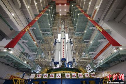 Shenzhou-10 na plataforma 02